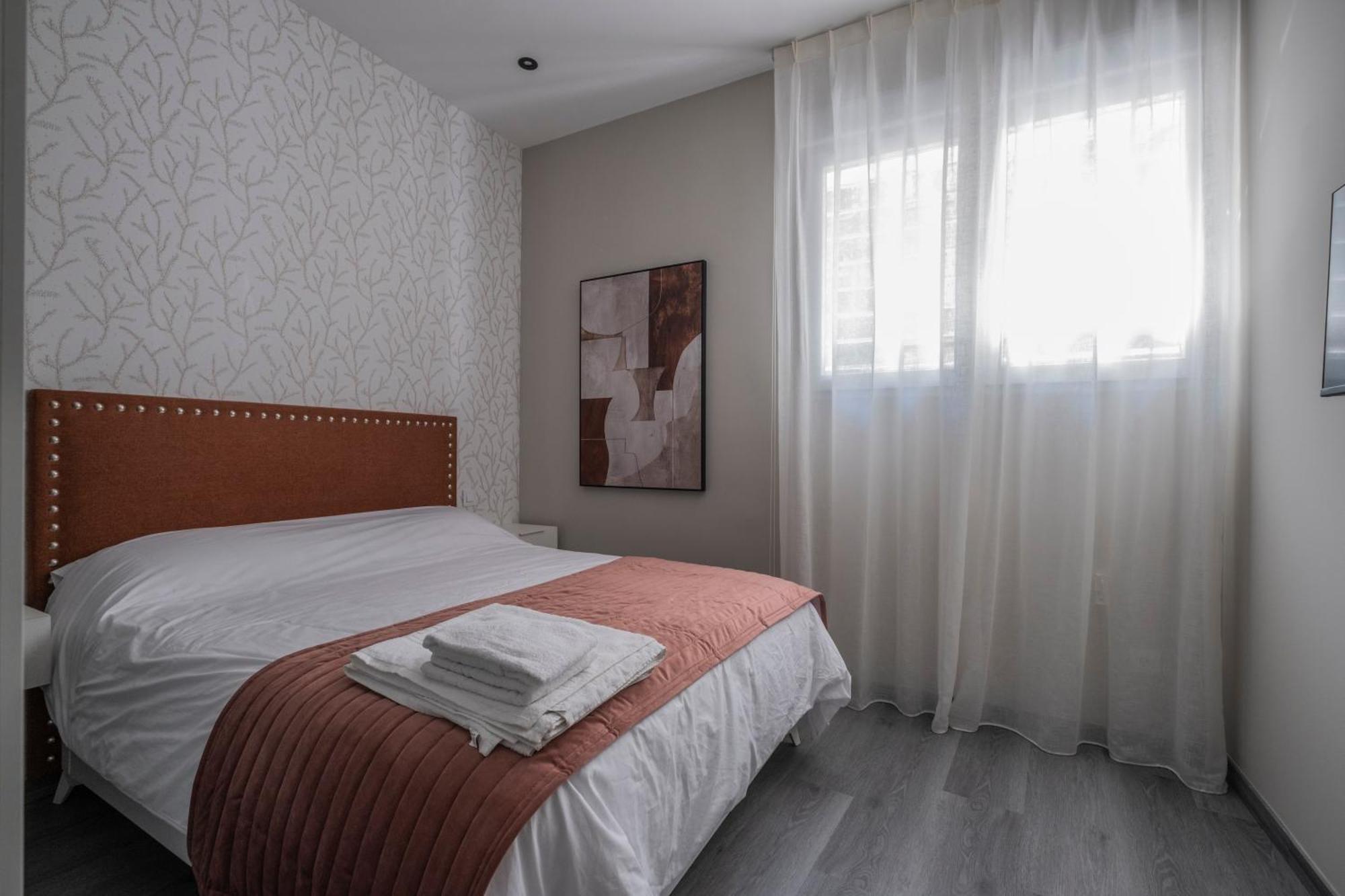 Madrid Modern Apartment Exterior photo