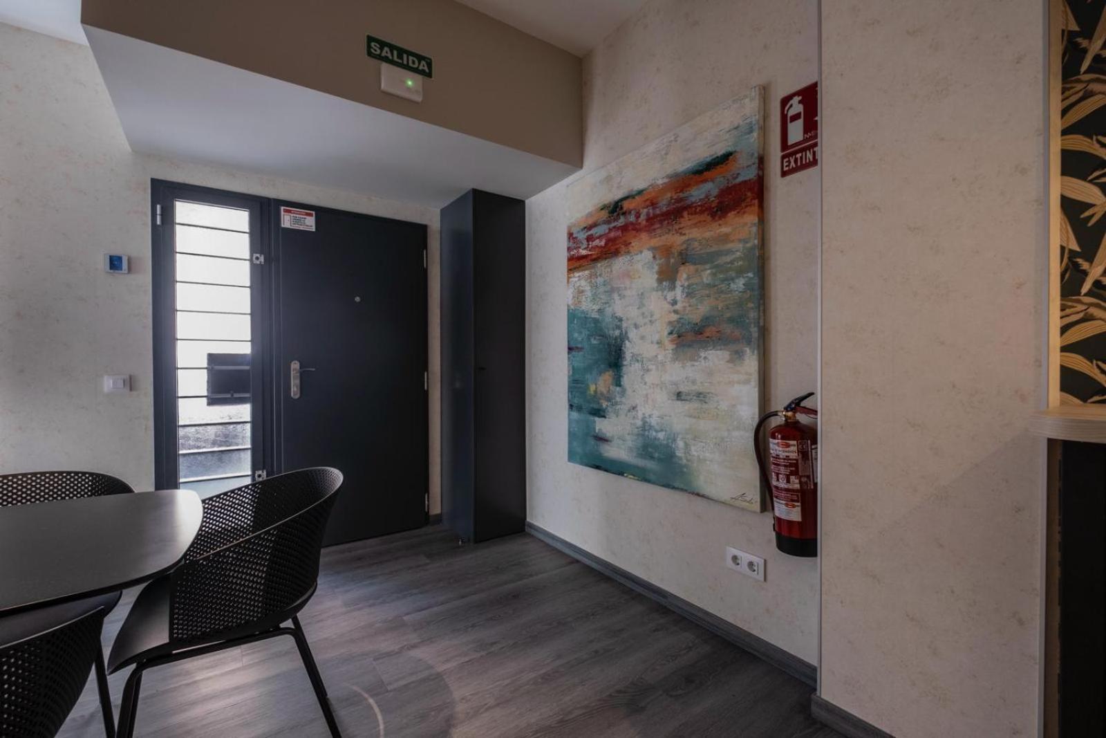 Madrid Modern Apartment Exterior photo